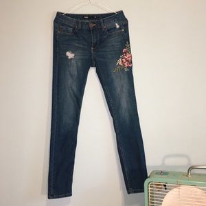 Embroidered Floral Skinner Jeans